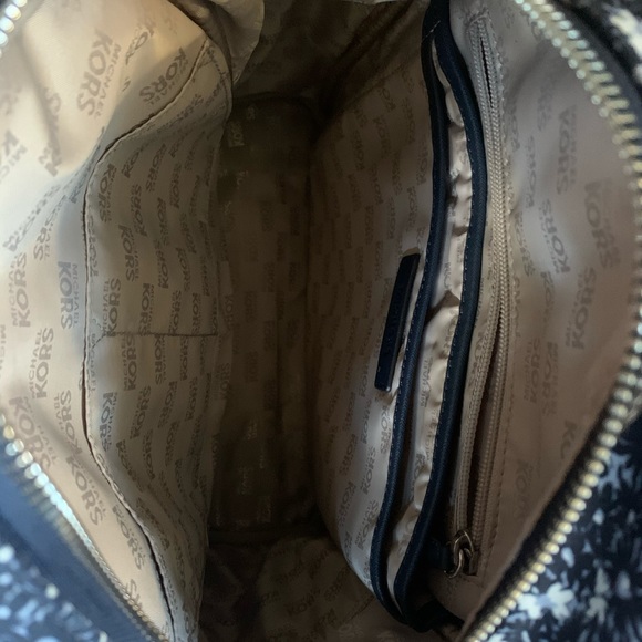 Michael Kors Authentic Backpack - Picture 2 of 2